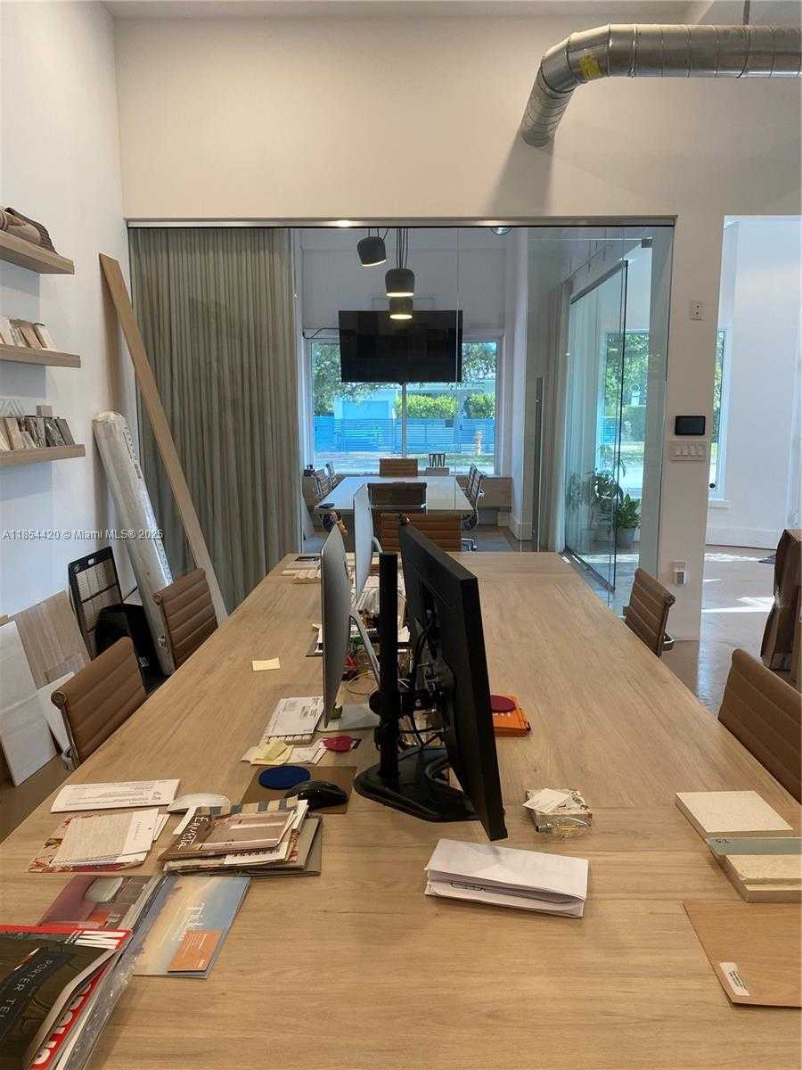 Small Image of 700 WEST 51ST ST, Miami Beach Number 13