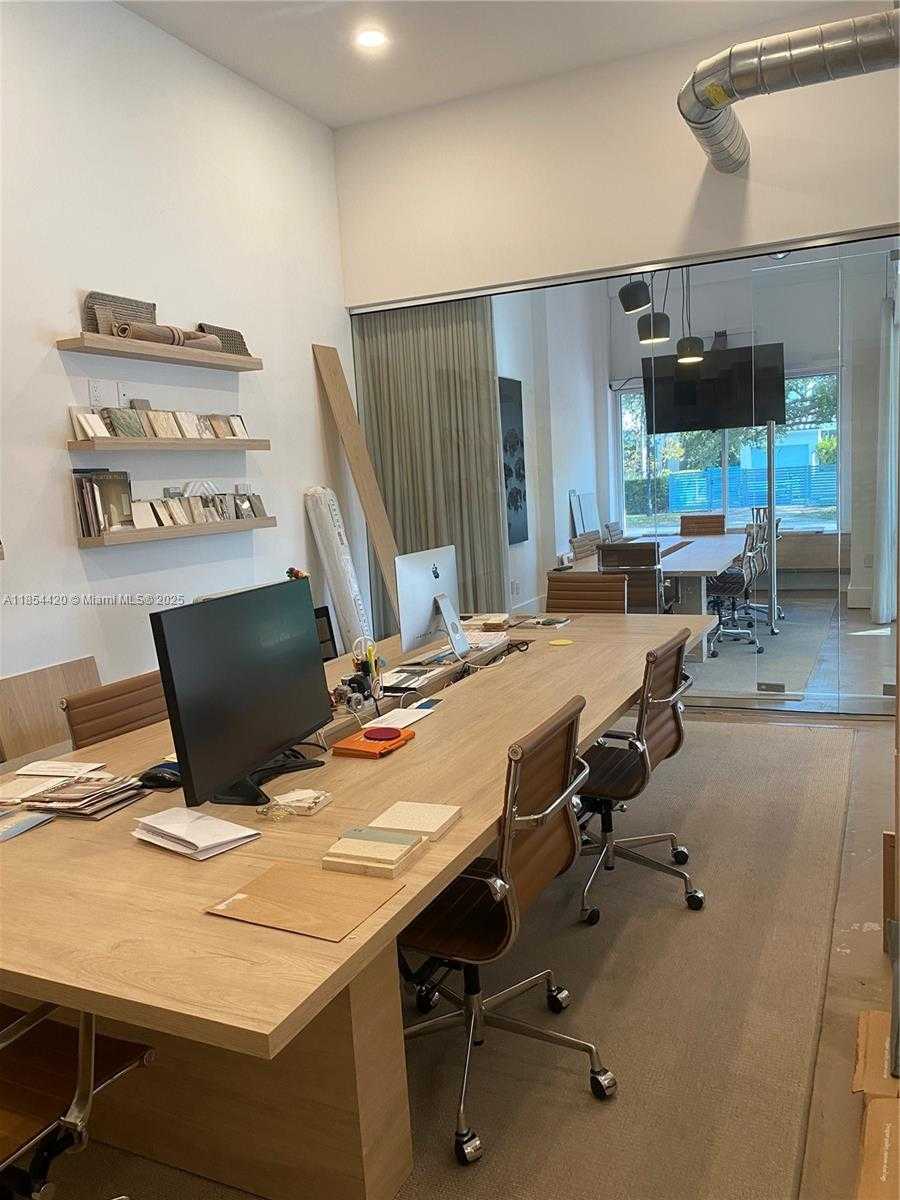 Small Image of 700 WEST 51ST ST, Miami Beach Number 14