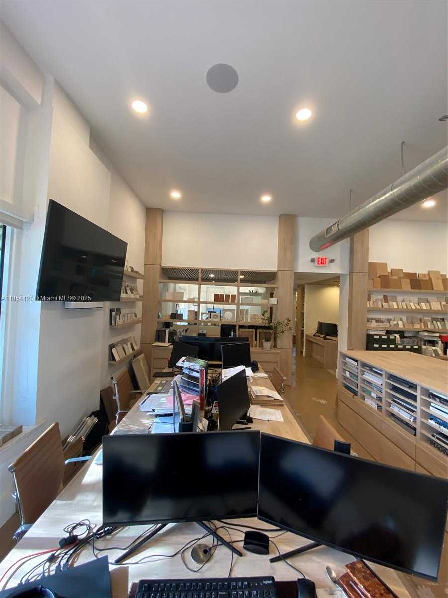 Small Image of 700 WEST 51ST ST, Miami Beach Number 8