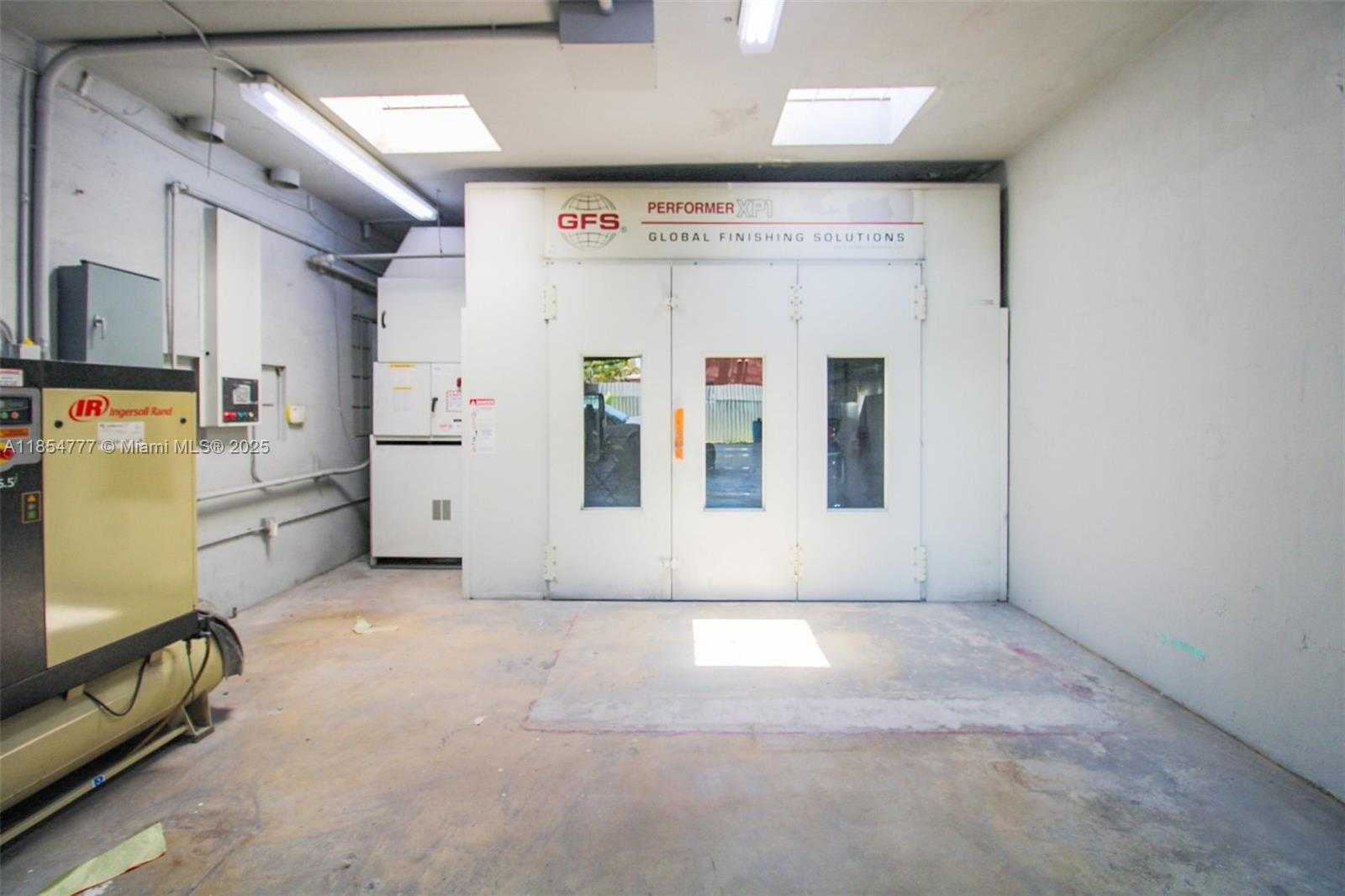 Small Image of 500 SOUTH DIXIE HWY, Hollywood Number 3