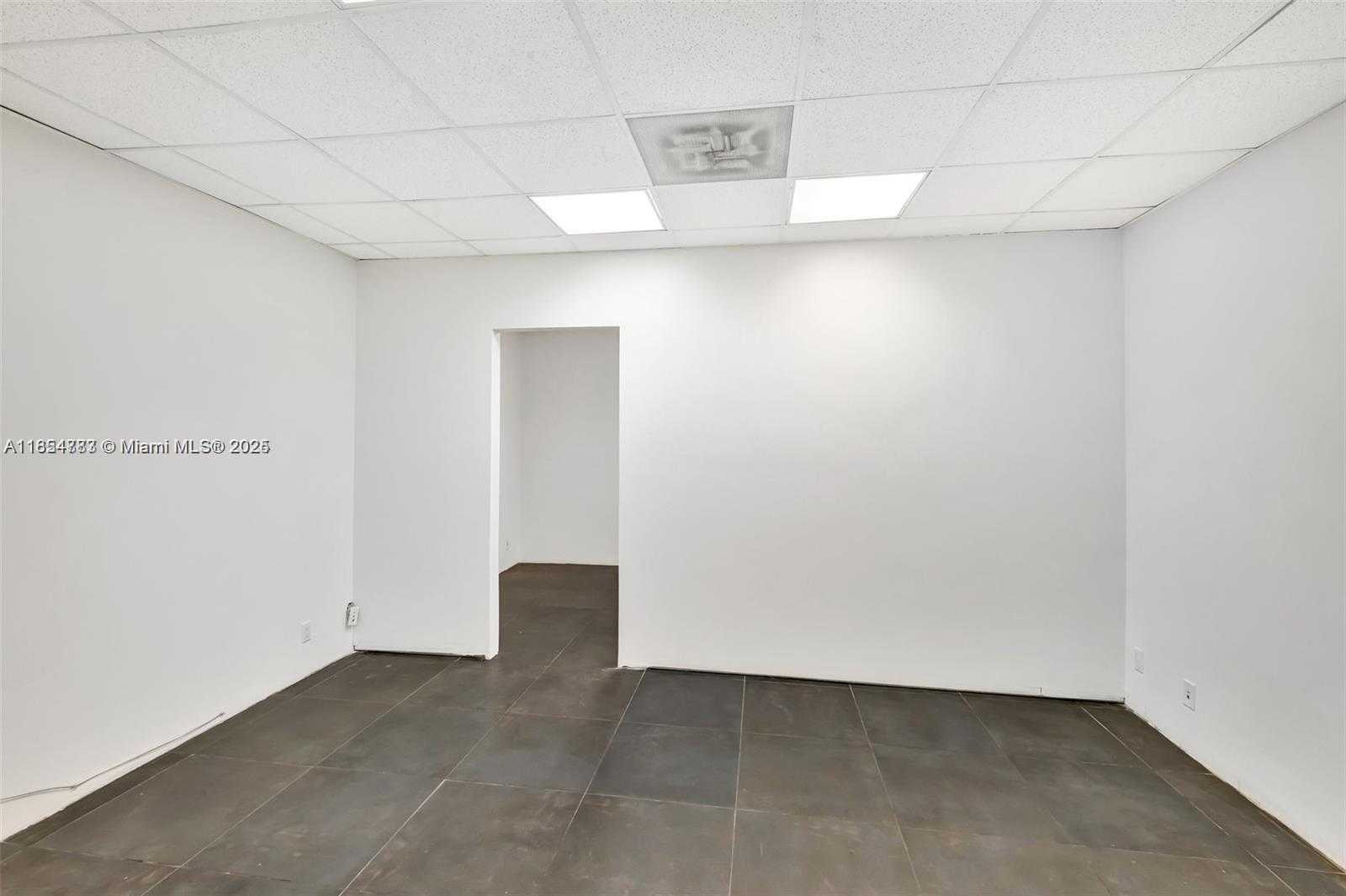 Small Image of 925 WEST BROWARD BLVD, Fort Lauderdale Number 52