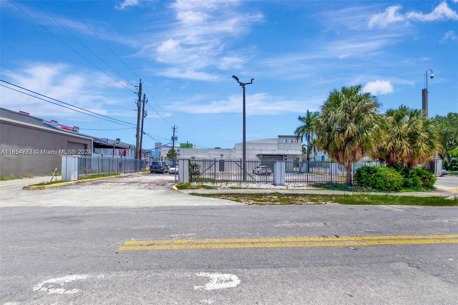 Small Image of 925 WEST BROWARD BLVD, Fort Lauderdale Number 55
