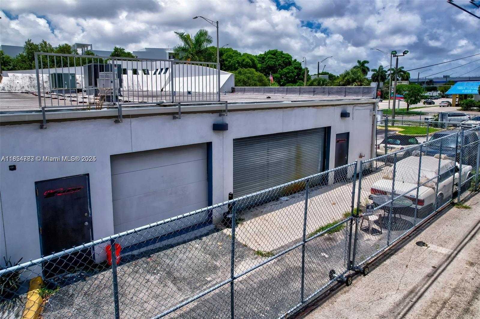 Small Image of 925 WEST BROWARD BLVD, Fort Lauderdale Number 58