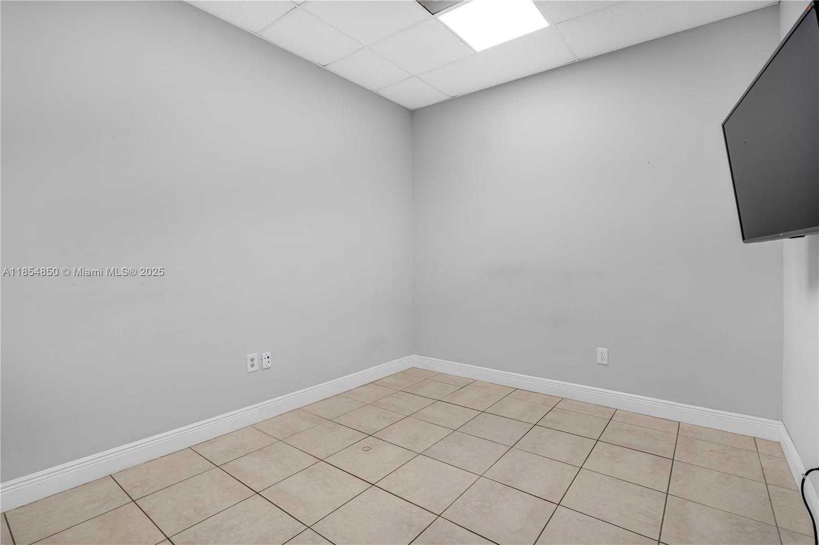 Small Image of 4310 SOUTH WEST 73RD AVE #438890, Miami Number 14