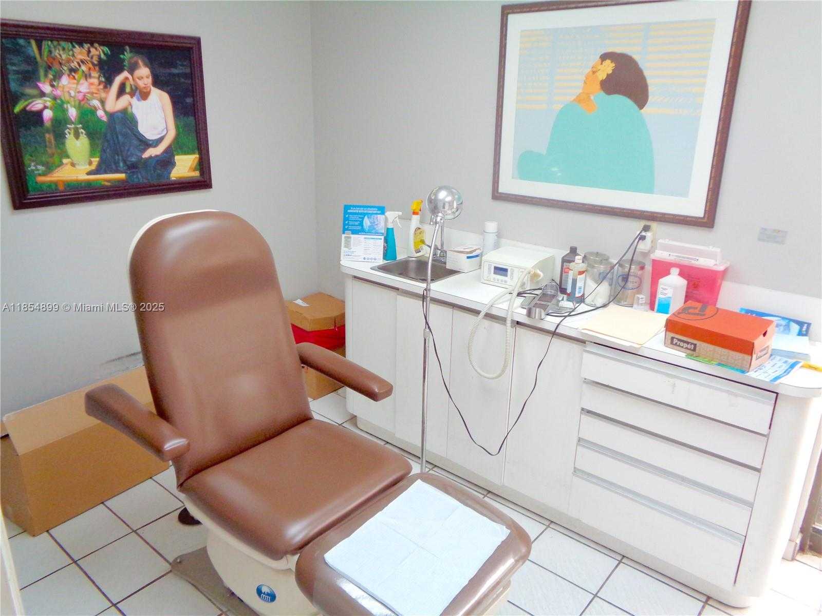 Small Image of 7800 WEST OAKLAND PARK BLVD #100, Sunrise Number 10
