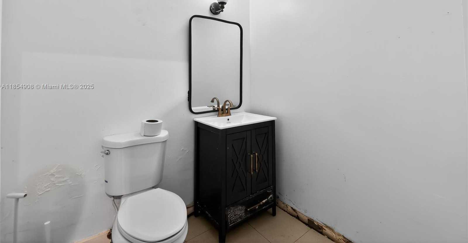 Small Image of 7080 NORTH WEST 50TH ST #1, Miami Number 13