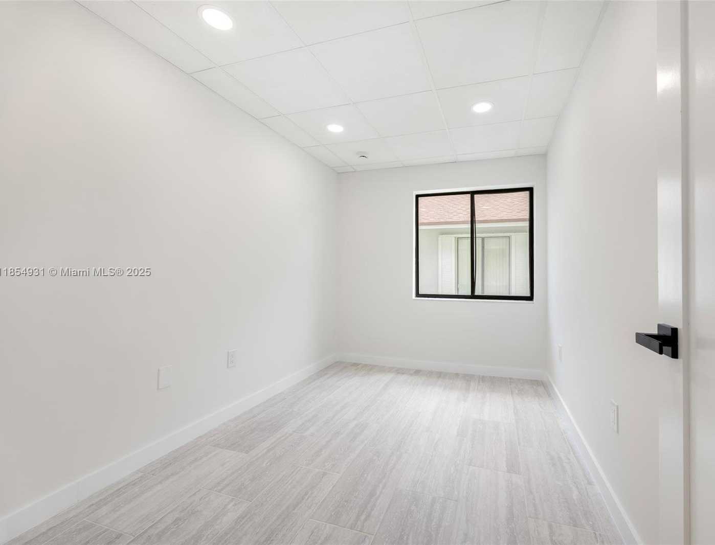 Small Image of 7731 SOUTH WEST 62ND AVE #201, South Miami Number 5