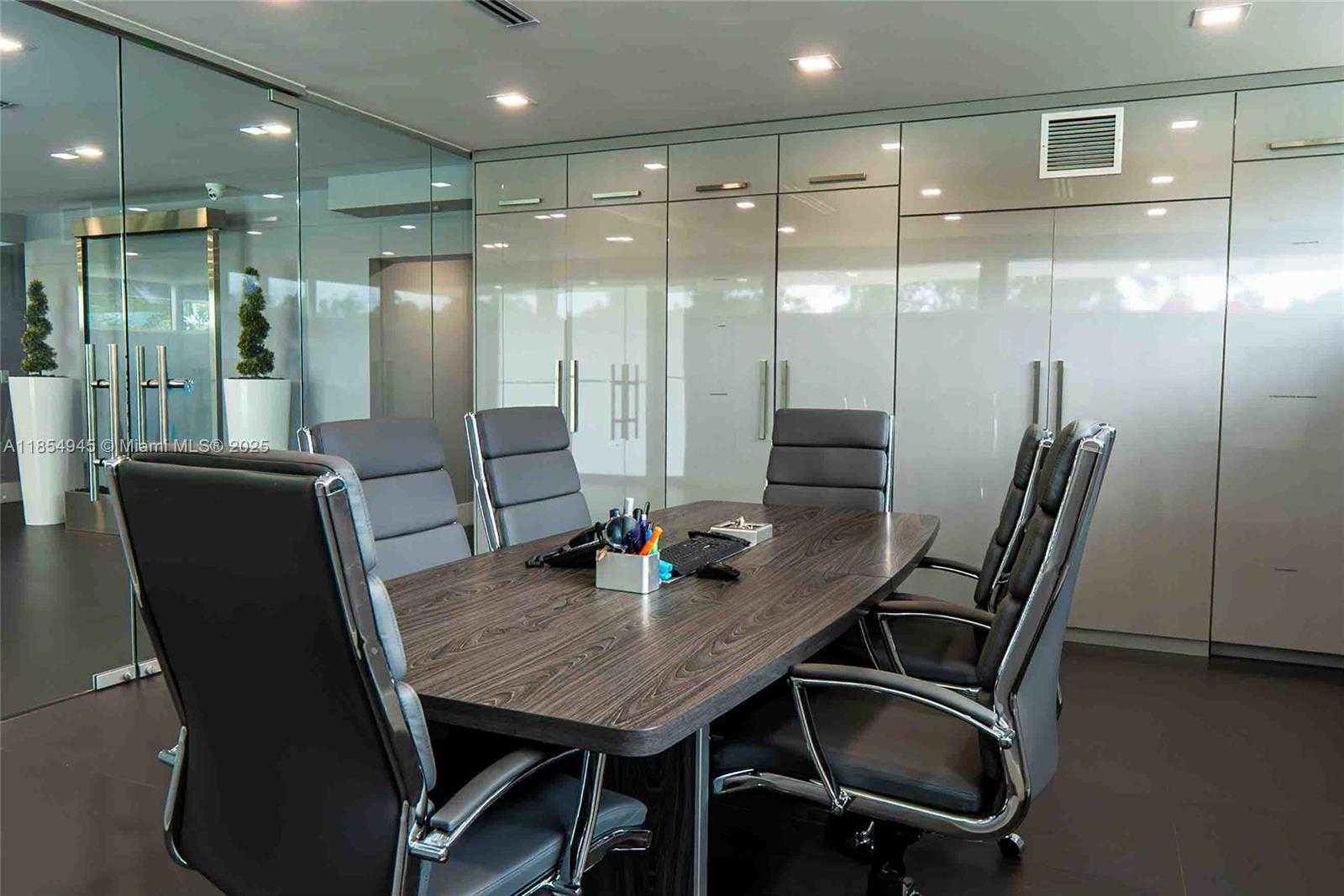 Small Image of 500 WEST 84TH ST, Hialeah Number 11