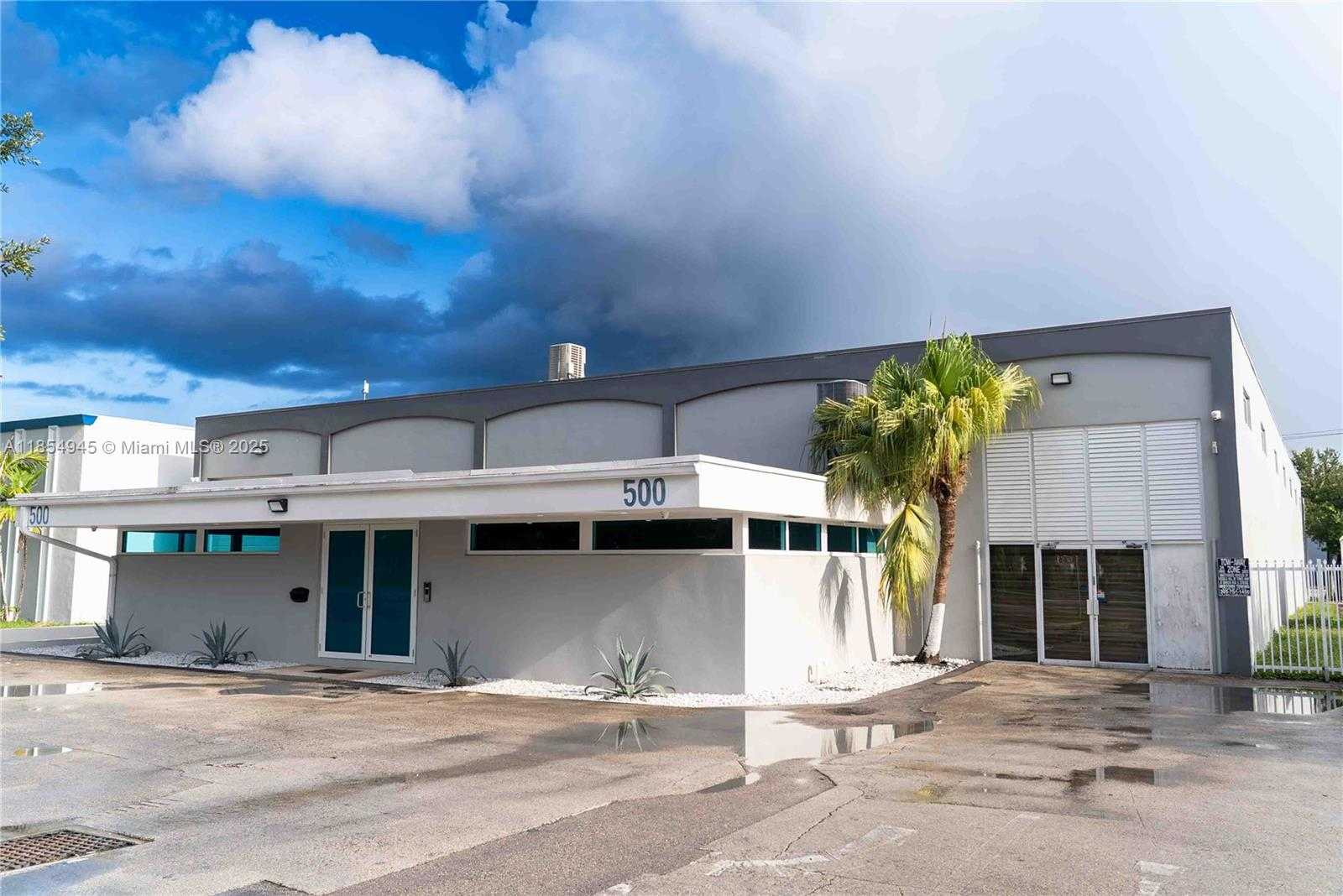 Small Image of 500 WEST 84TH ST, Hialeah Number 3