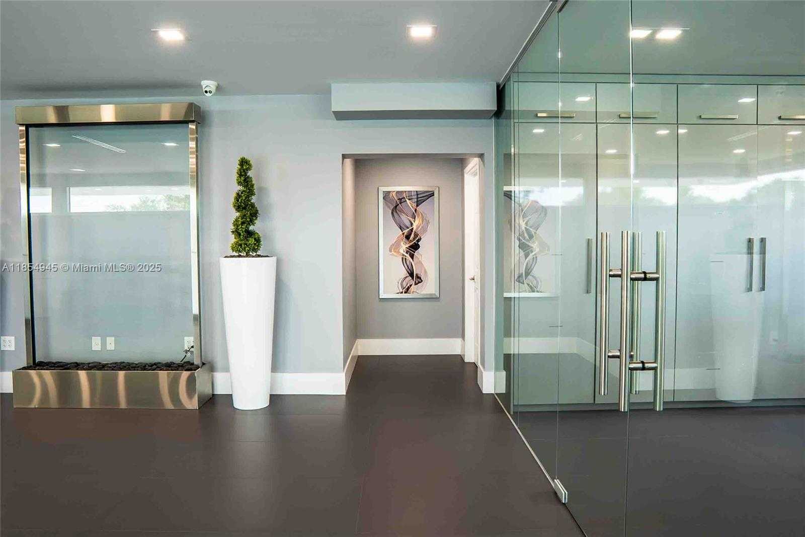 Small Image of 500 WEST 84TH ST, Hialeah Number 4
