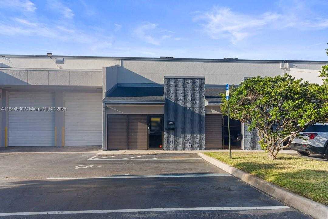 Small Image of 1501 NORTH WEST 82ND AVE, Doral Number 18