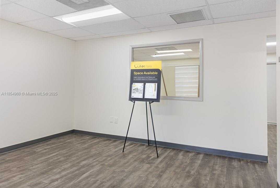 Small Image of 1501 NORTH WEST 82ND AVE, Doral Number 6