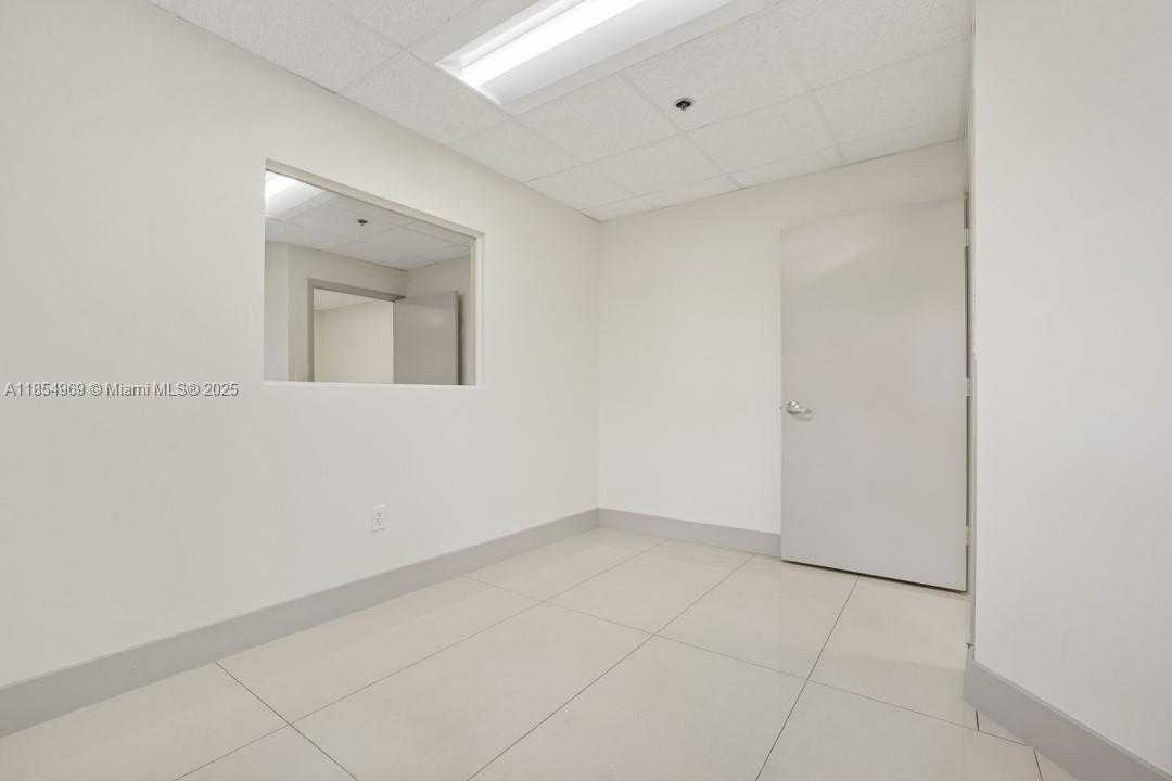 Small Image of 2201 NORTH WEST 79TH AVE #2051, Doral Number 12