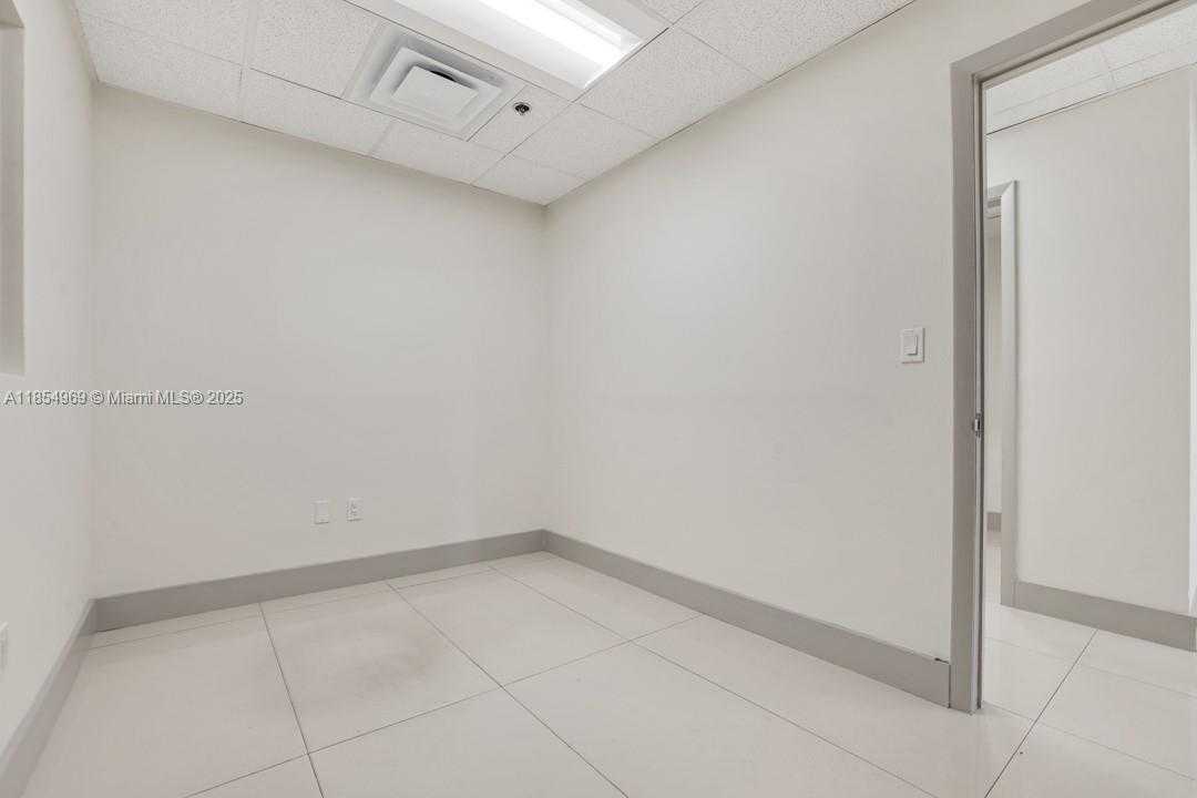 Small Image of 2201 NORTH WEST 79TH AVE #2051, Doral Number 14