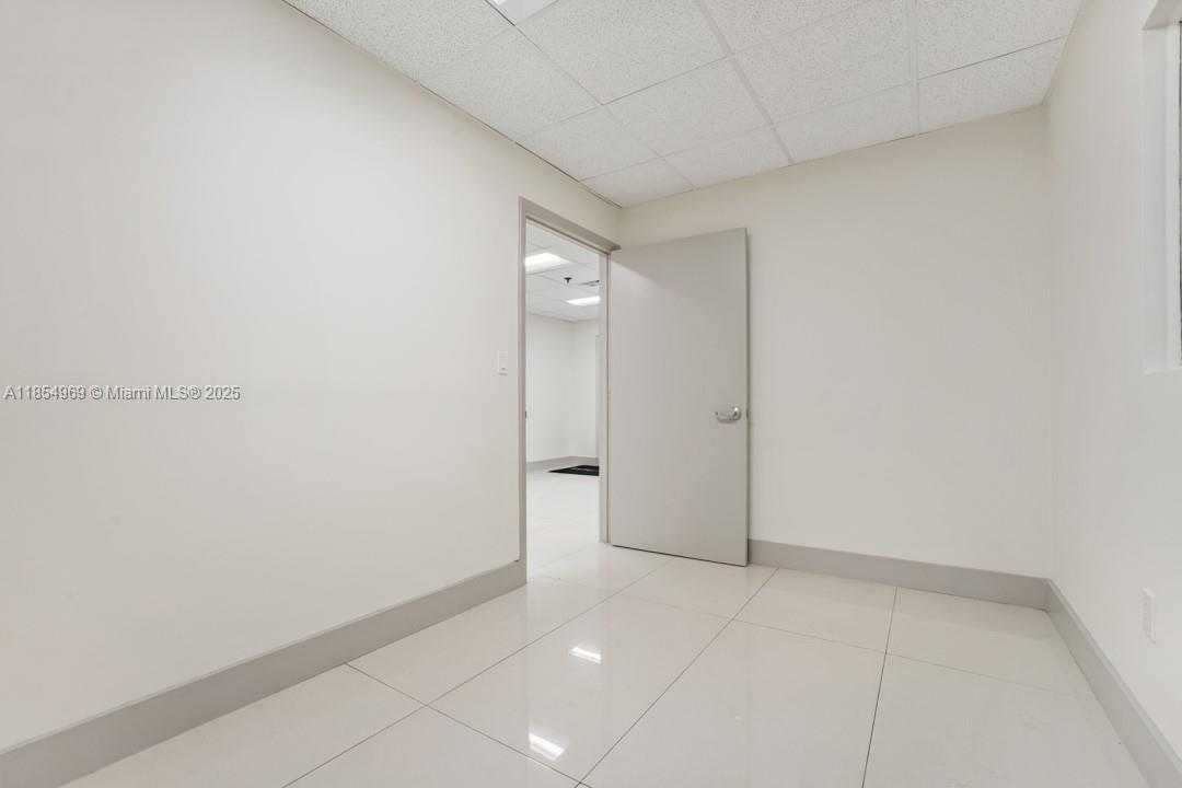 Small Image of 2201 NORTH WEST 79TH AVE #2051, Doral Number 15