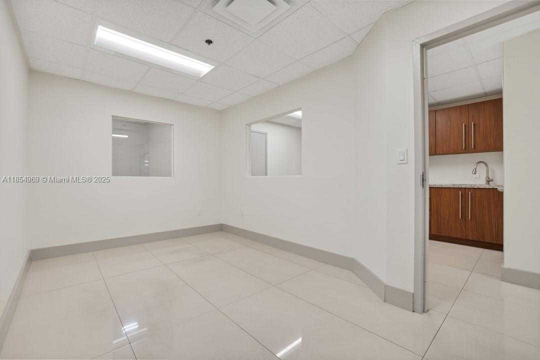 Small Image of 2201 NORTH WEST 79TH AVE #2051, Doral Number 21