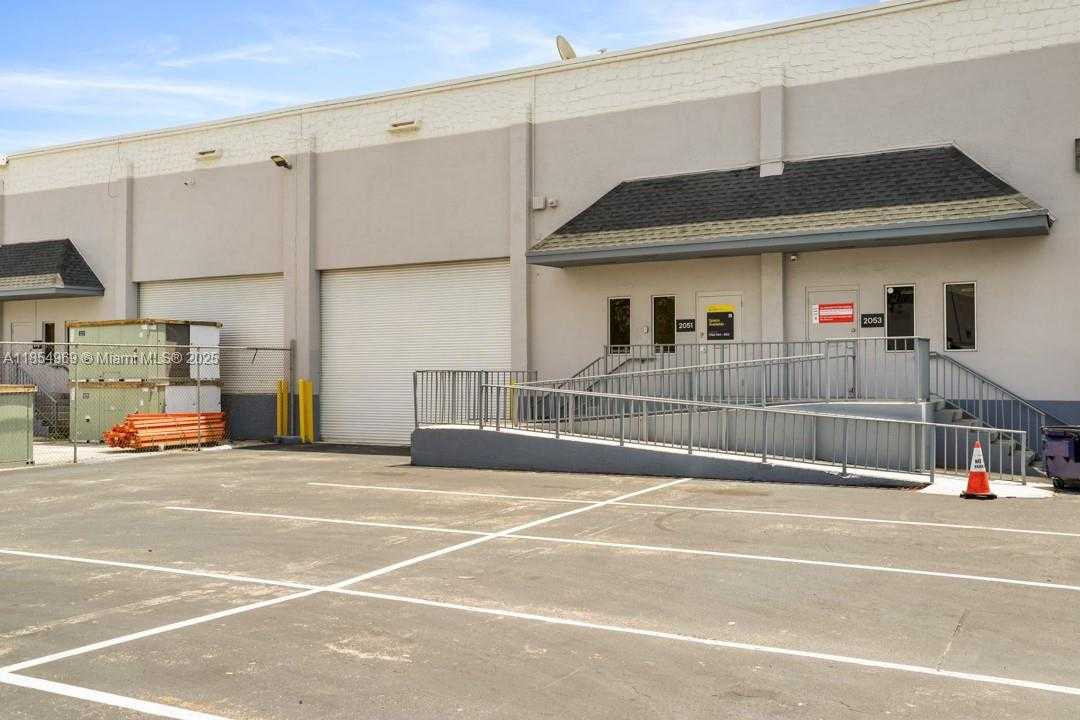 Small Image of 2201 NORTH WEST 79TH AVE #2051, Doral Number 24