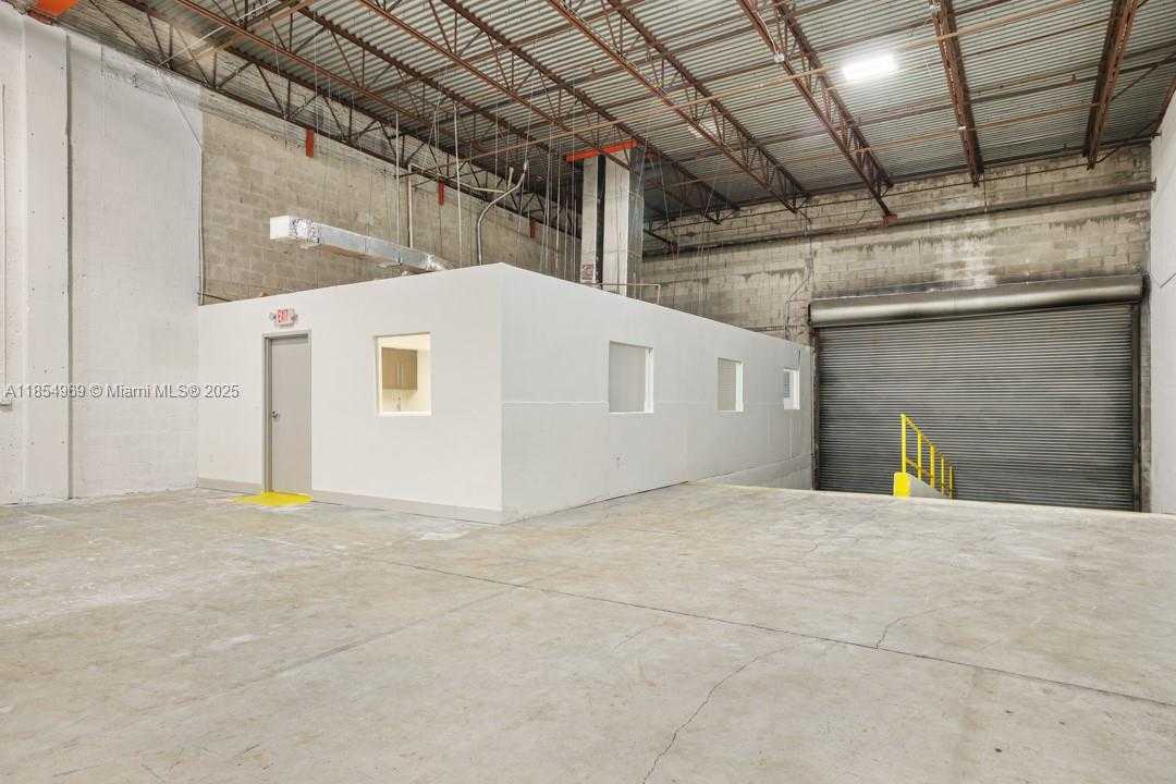 Small Image of 2201 NORTH WEST 79TH AVE #2051, Doral Number 4