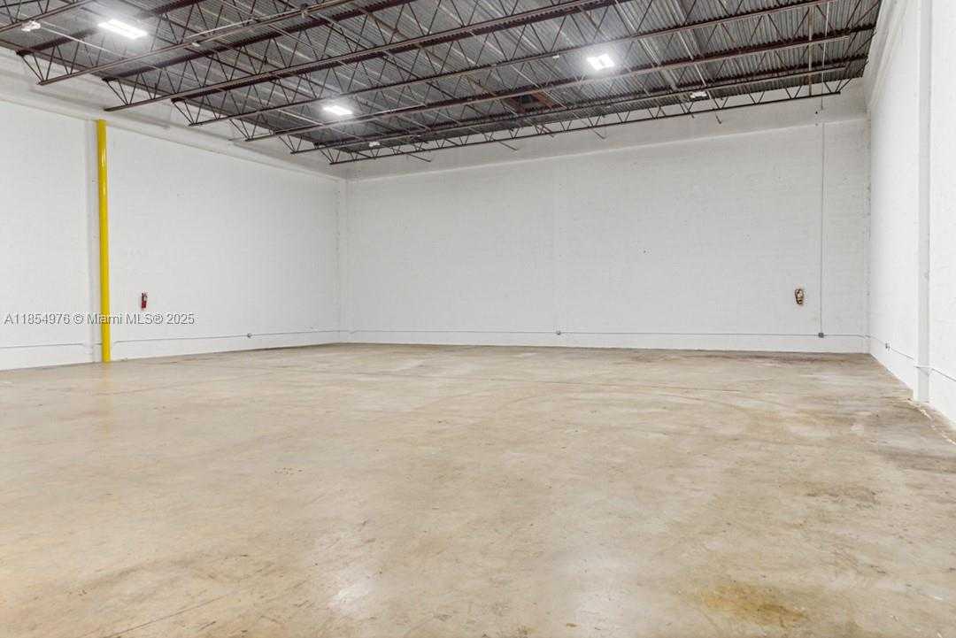Small Image of 7801 NORTH WEST 15TH ST #7827, Doral Number 16