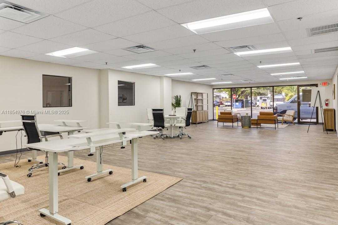 Small Image of 7801 NORTH WEST 15TH ST #7827, Doral Number 6