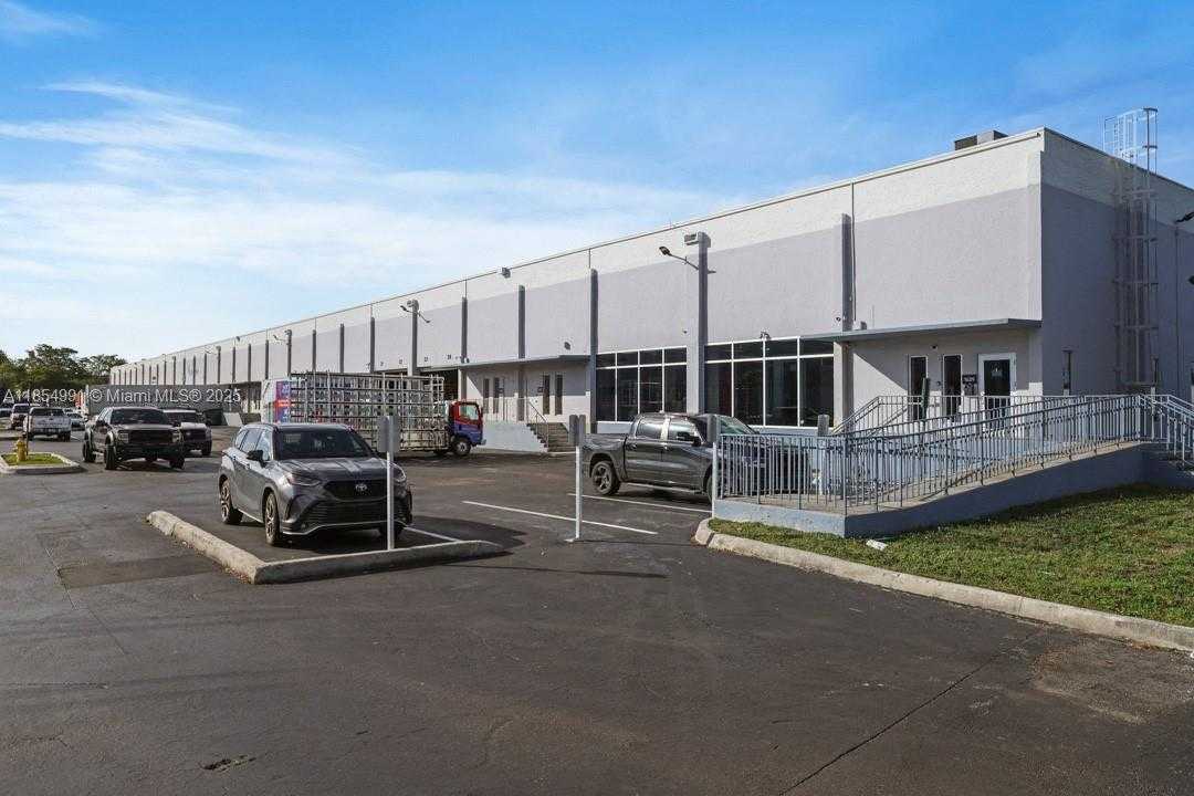 Small Image of 1501 NORTH WEST 82ND AVE #1623-1629, Doral Number 5