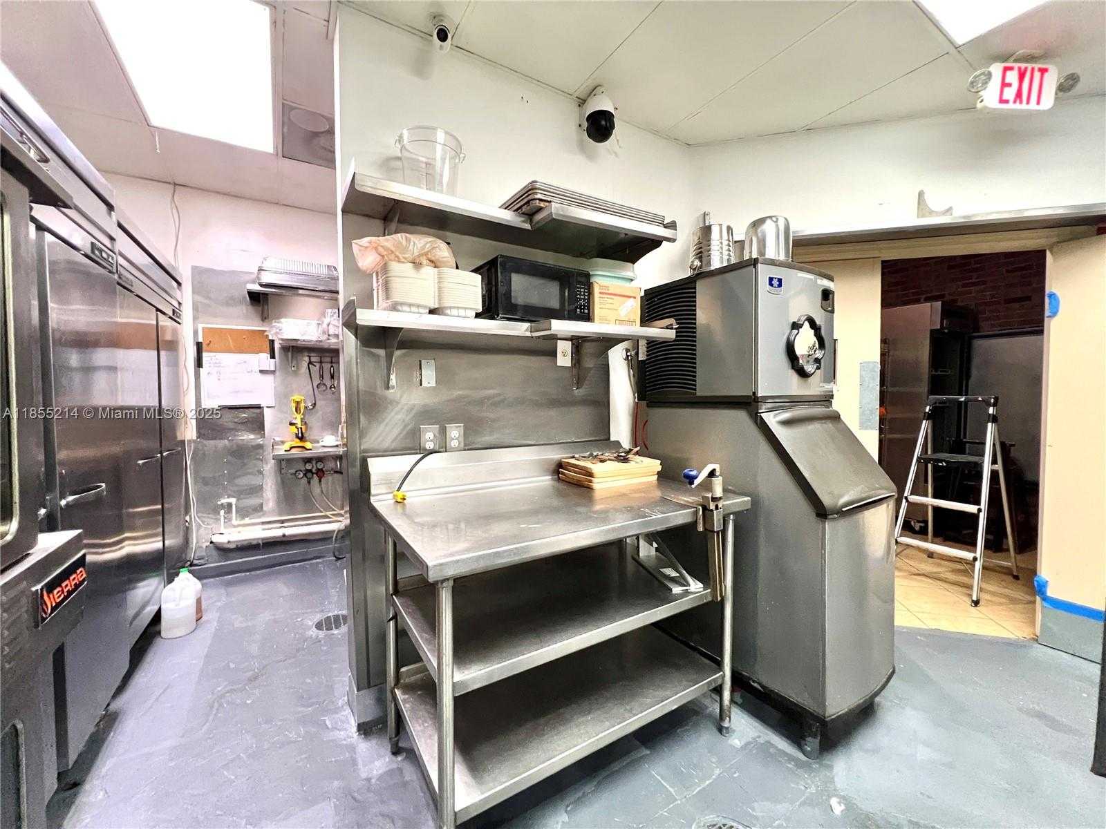 Small Image of 223 VALENCIA AVE, Coral Gables Number 14
