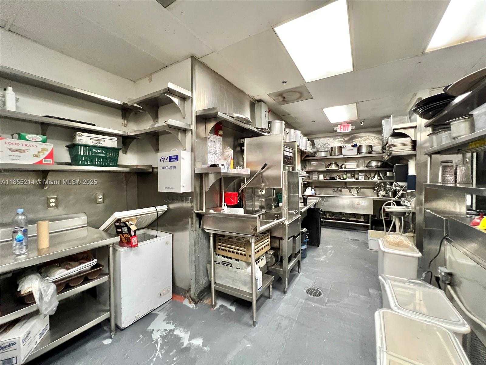 Small Image of 223 VALENCIA AVE, Coral Gables Number 18