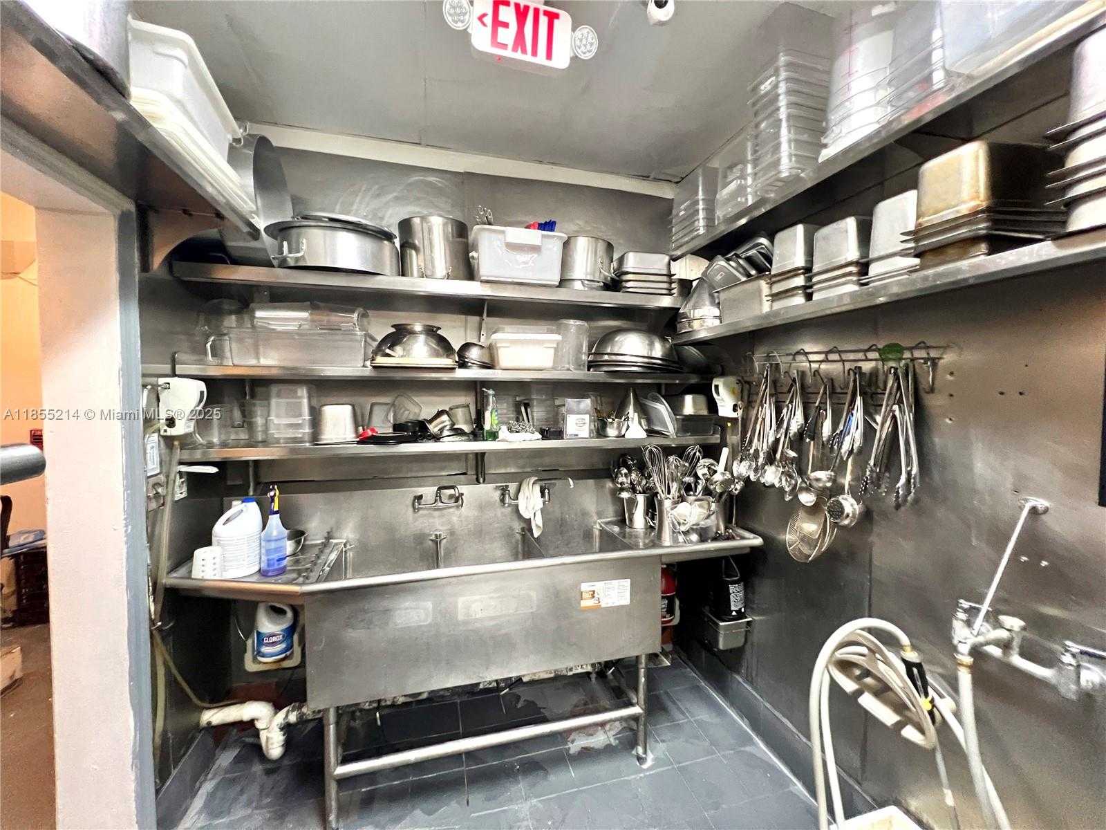 Small Image of 223 VALENCIA AVE, Coral Gables Number 19