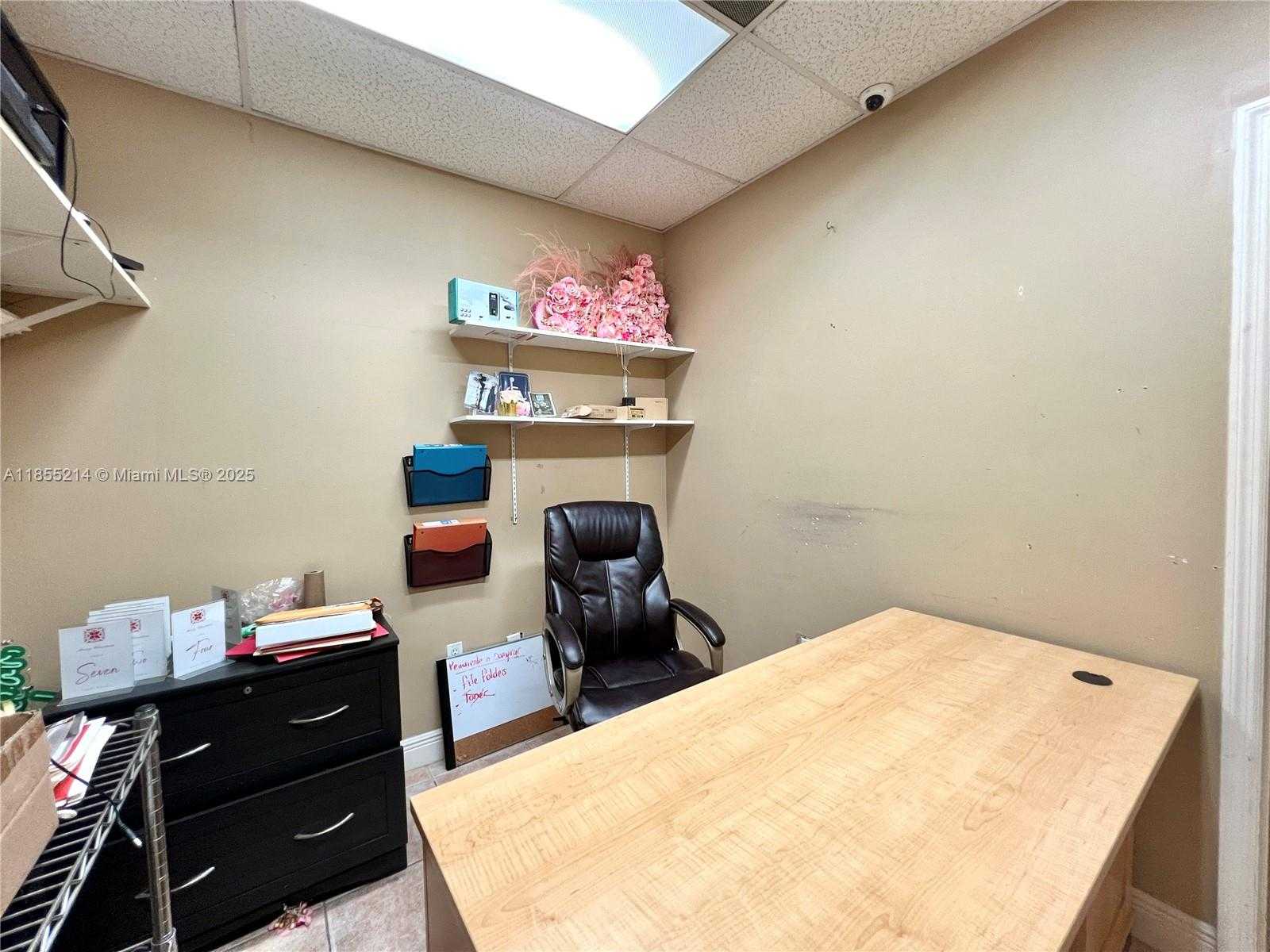 Small Image of 223 VALENCIA AVE, Coral Gables Number 33