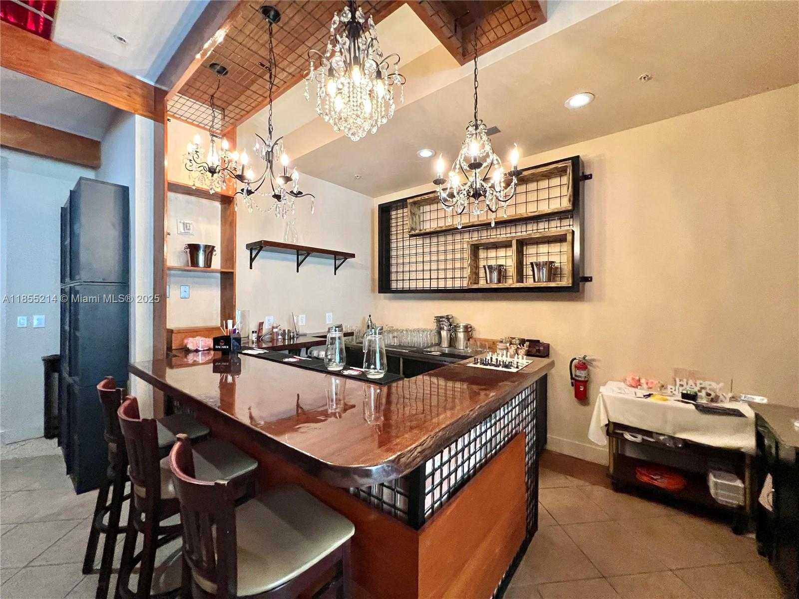 Small Image of 223 VALENCIA AVE, Coral Gables Number 5
