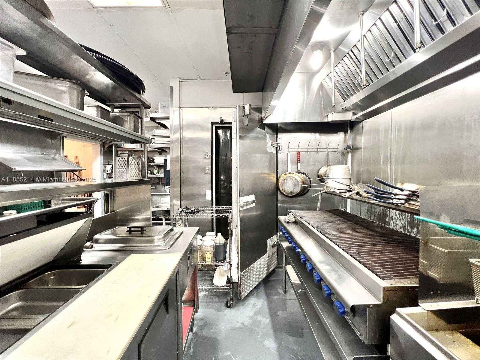 Small Image of 223 VALENCIA AVE, Coral Gables Number 9