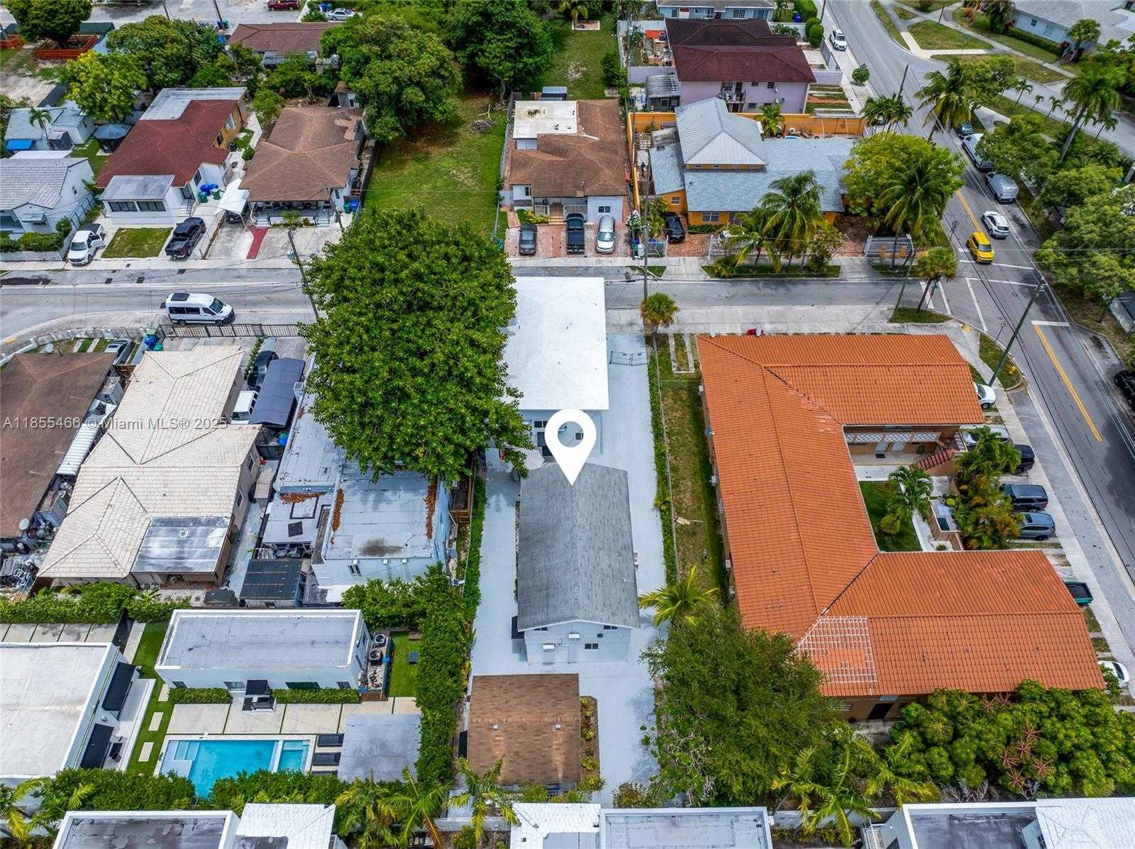 Small Image of 1028 SOUTH WEST 9TH AVE, Miami Number 14