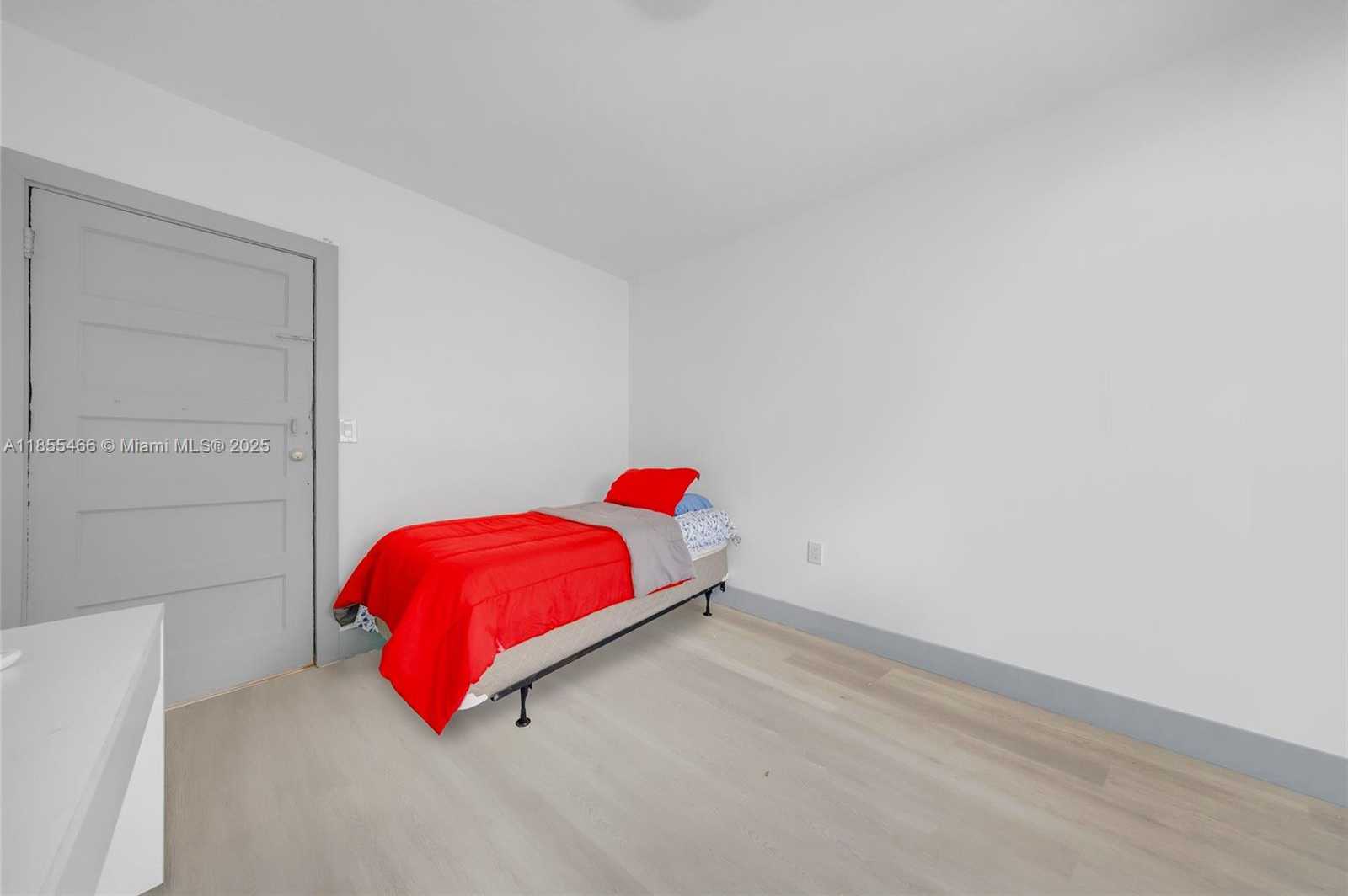 Small Image of 1028 SOUTH WEST 9TH AVE, Miami Number 19