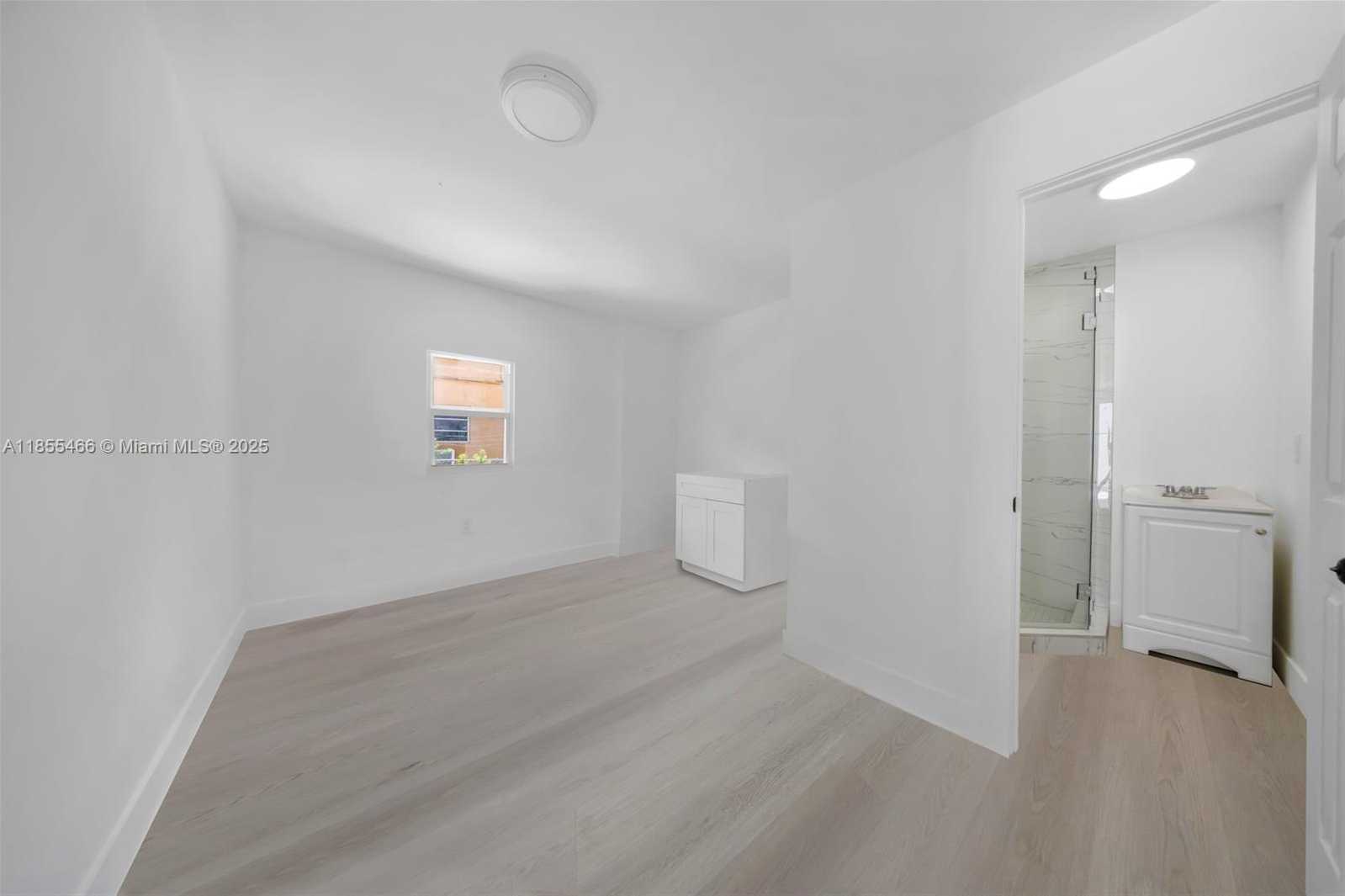 Small Image of 1028 SOUTH WEST 9TH AVE, Miami Number 24