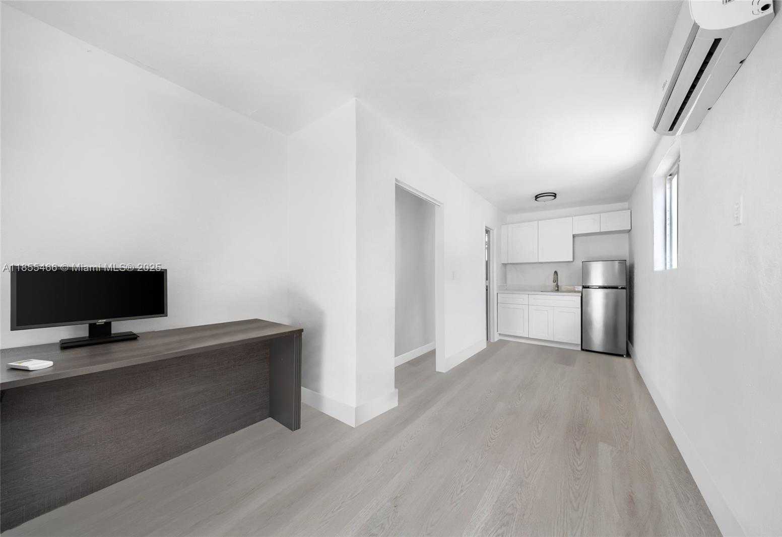 Small Image of 1028 SOUTH WEST 9TH AVE, Miami Number 27