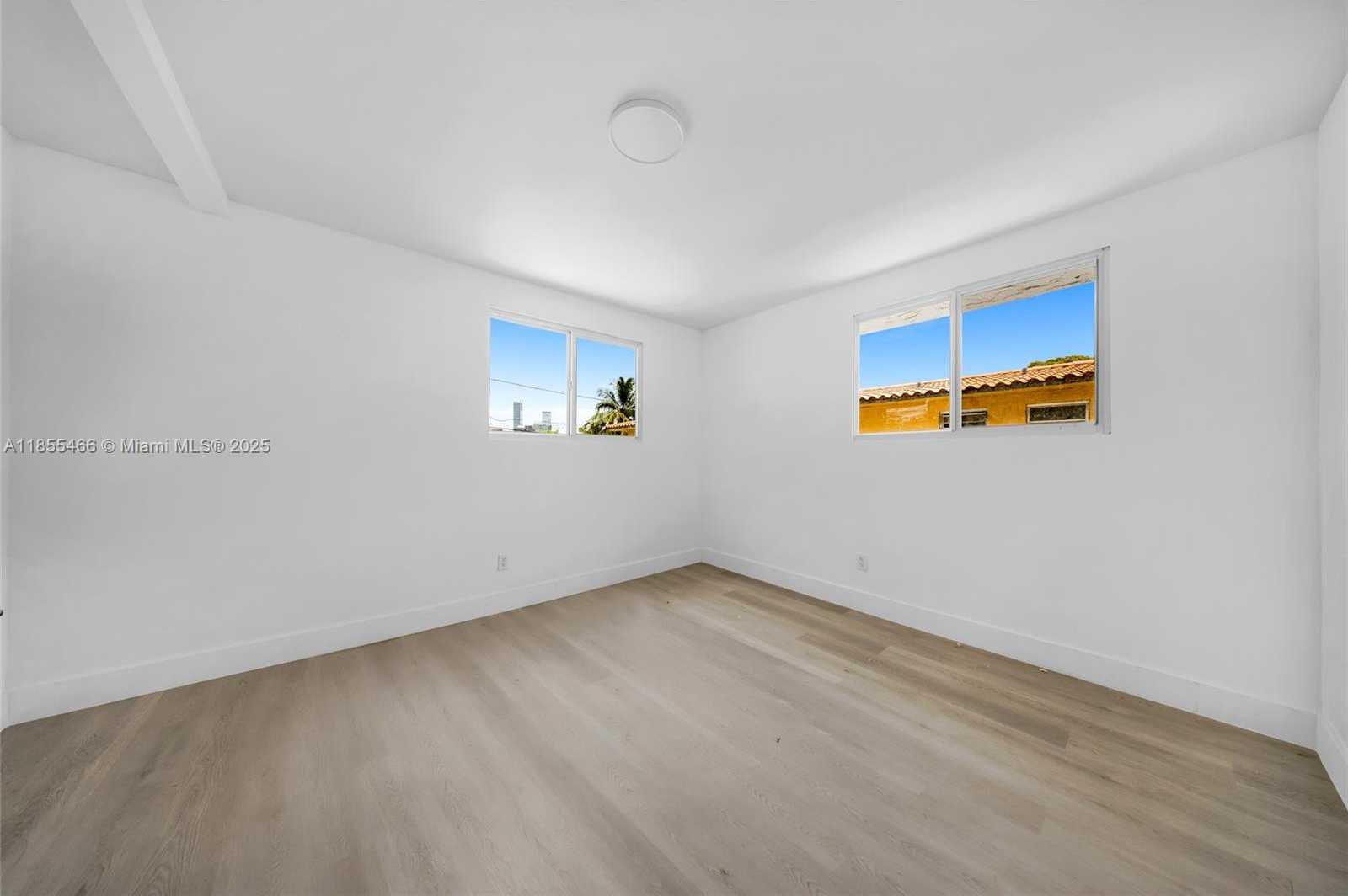 Small Image of 1028 SOUTH WEST 9TH AVE, Miami Number 29