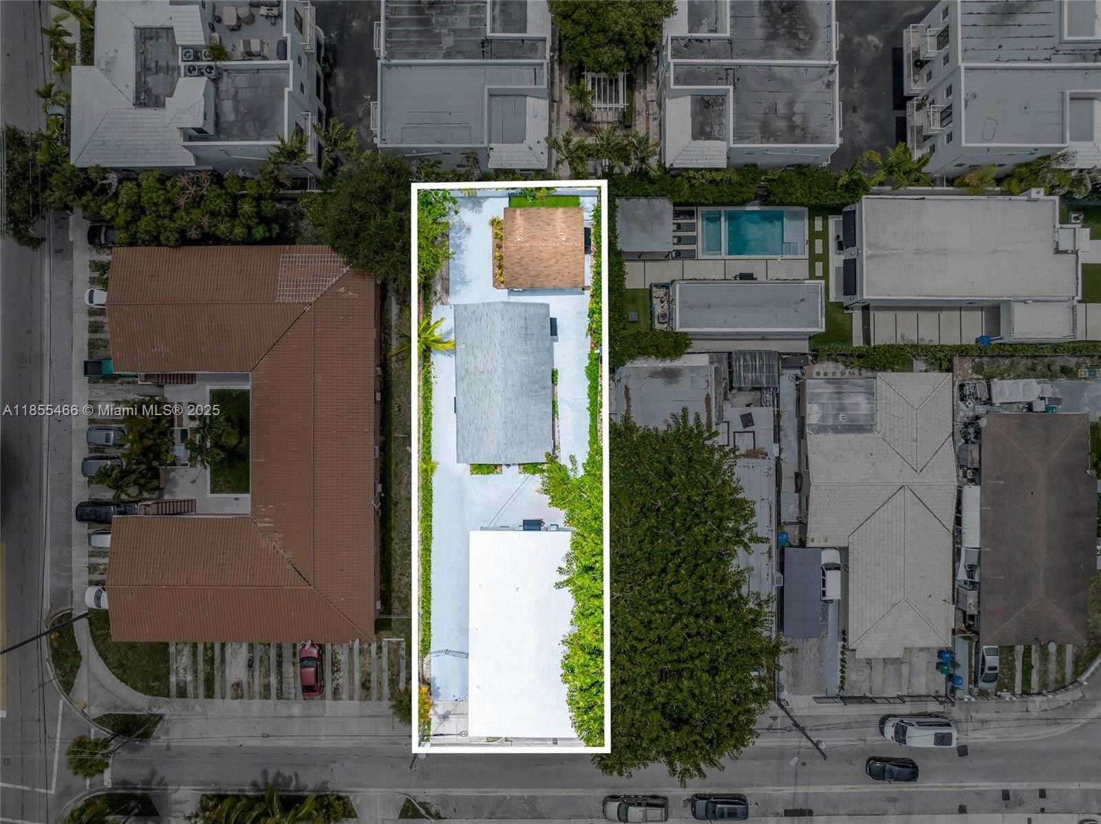 Small Image of 1028 SOUTH WEST 9TH AVE, Miami Number 4