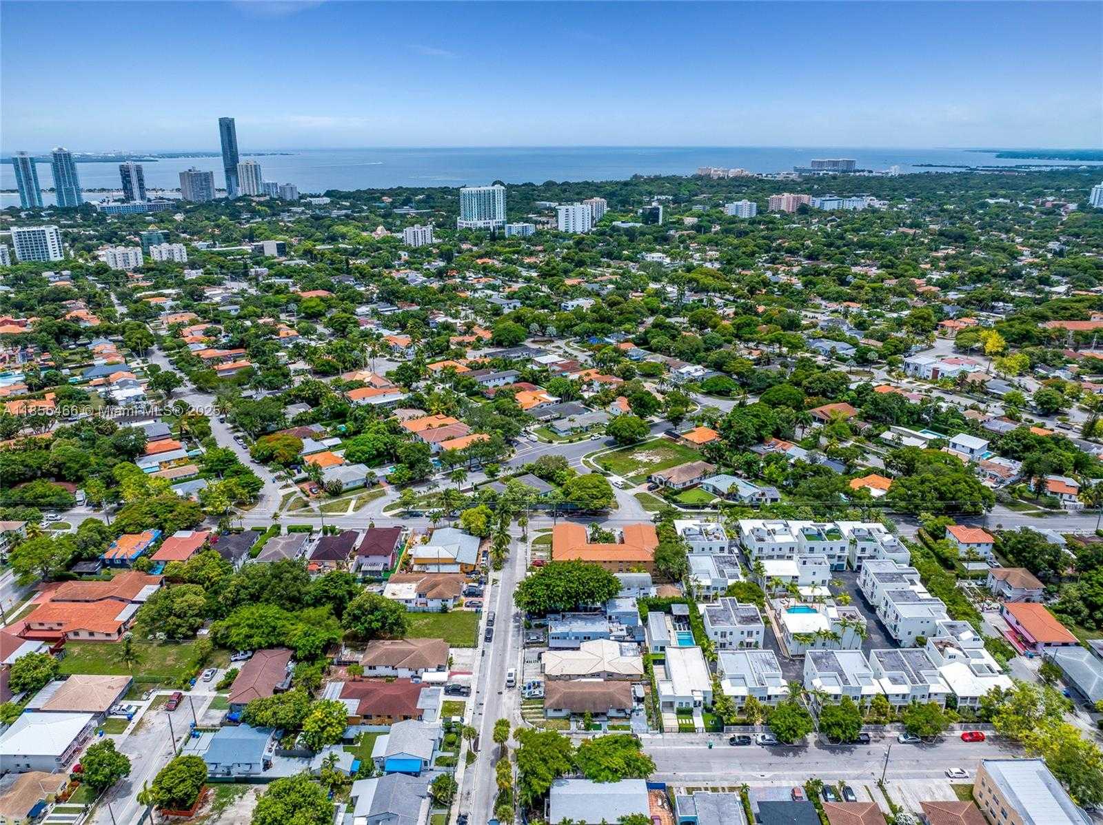 Small Image of 1028 SOUTH WEST 9TH AVE, Miami Number 7