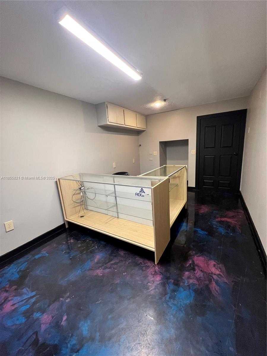 Small Image of 1657 WEST 40TH ST #6, Hialeah Number 14