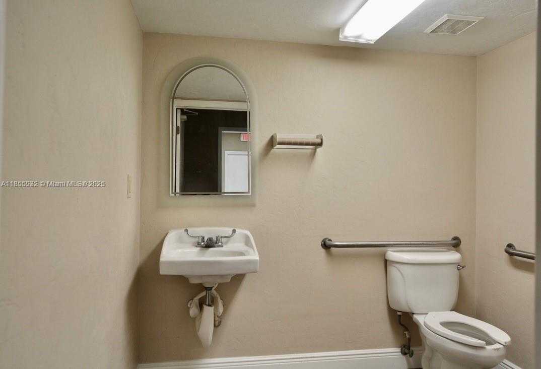 Small Image of 2496 CARING WAY #B #B, Port Charlotte Number 23