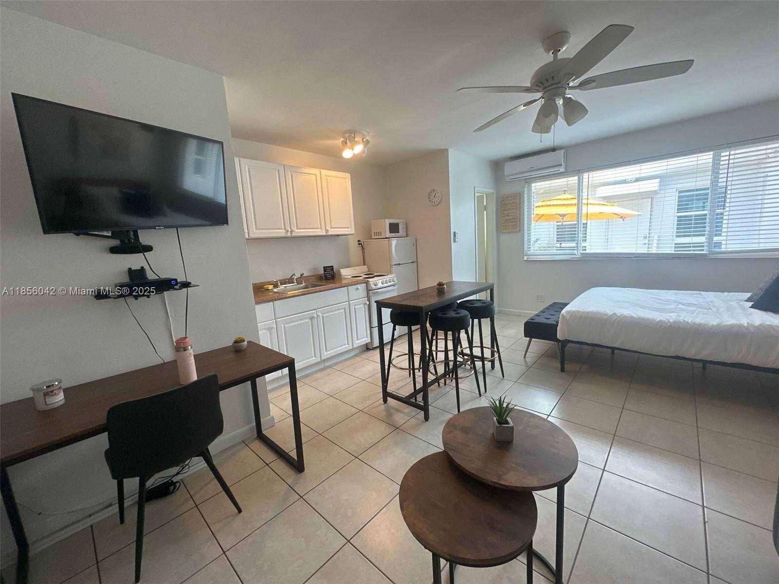 Small Image of 2710 NORTH OCEAN DR #12 Units, Hollywood Number 10
