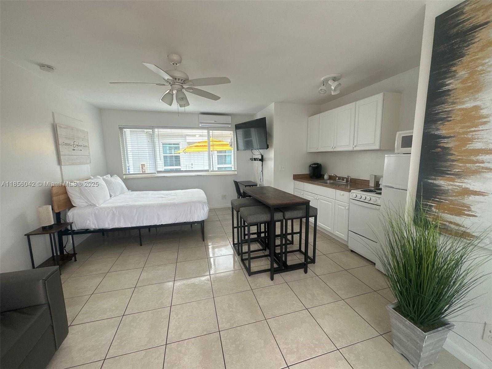 Small Image of 2710 NORTH OCEAN DR #12 Units, Hollywood Number 11
