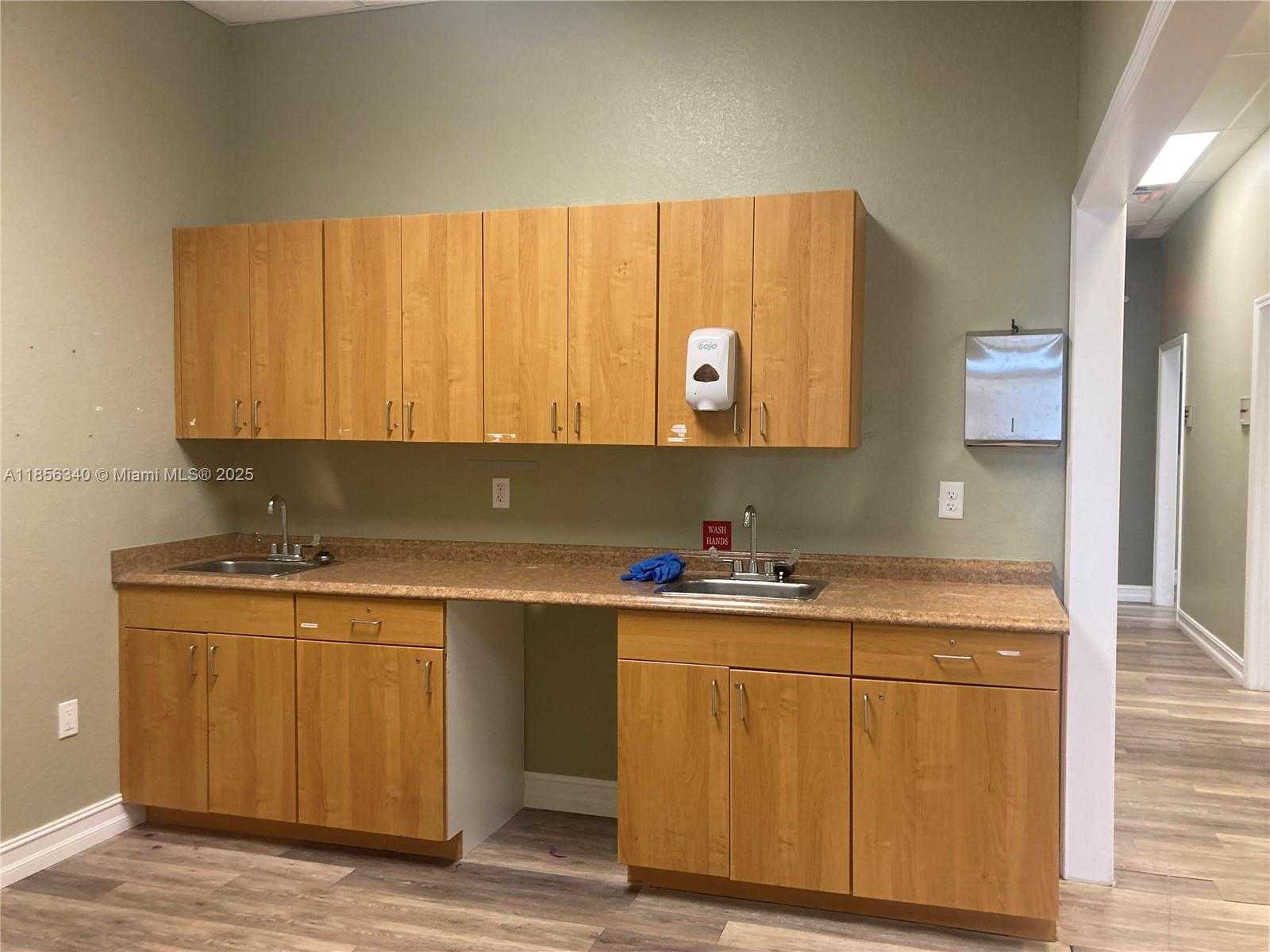 Small Image of 18316 MURDOCK CIR ##106, Port Charlotte Number 13