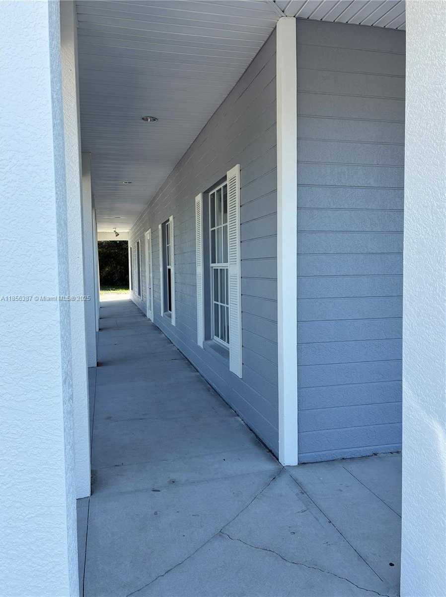 Small Image of 1032 TAMIAMI TRAIL #1, Port Charlotte Number 3