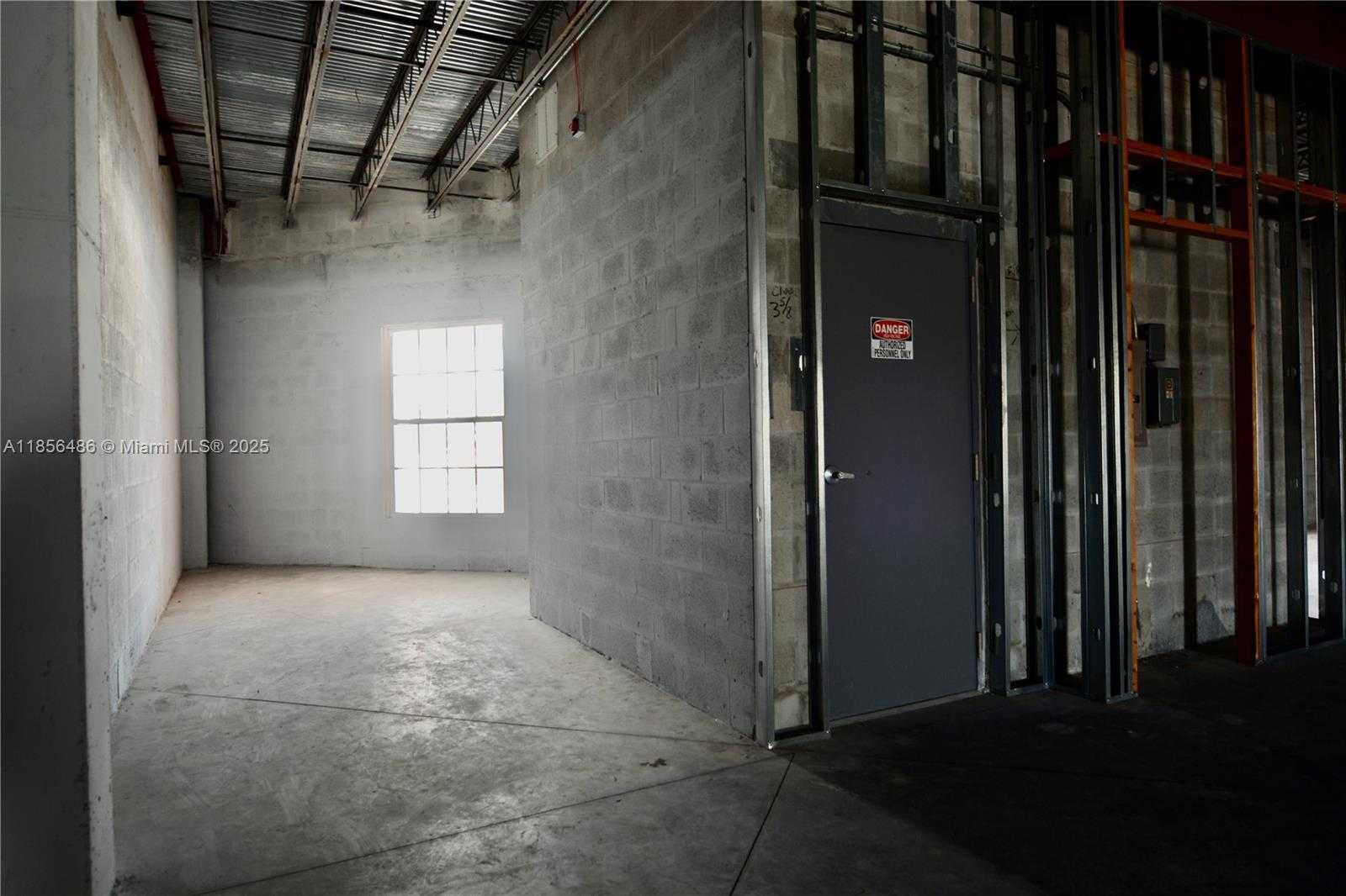 Small Image of 1032 TAMIAMI TRAIL #6, Port Charlotte Number 6