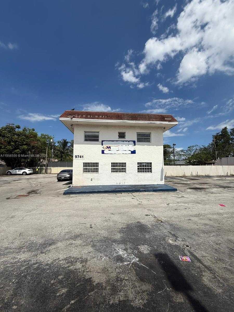 Small Image of Miami Number 2