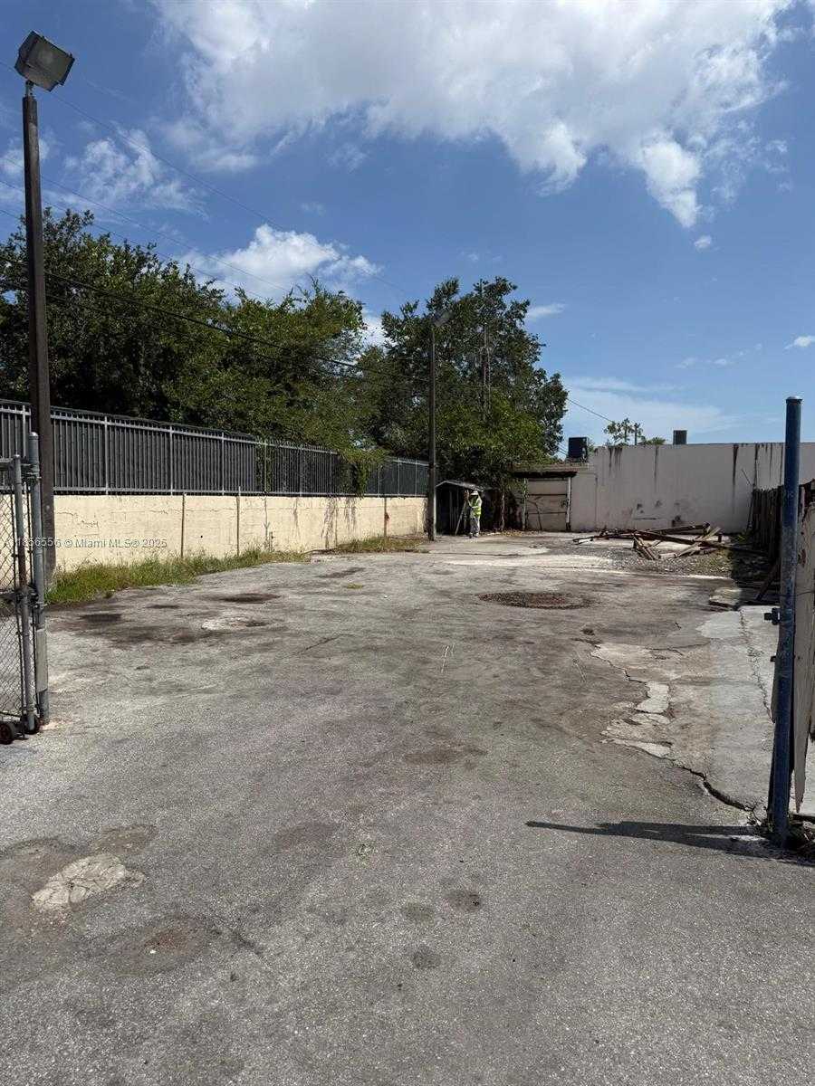 Small Image of Miami Number 4