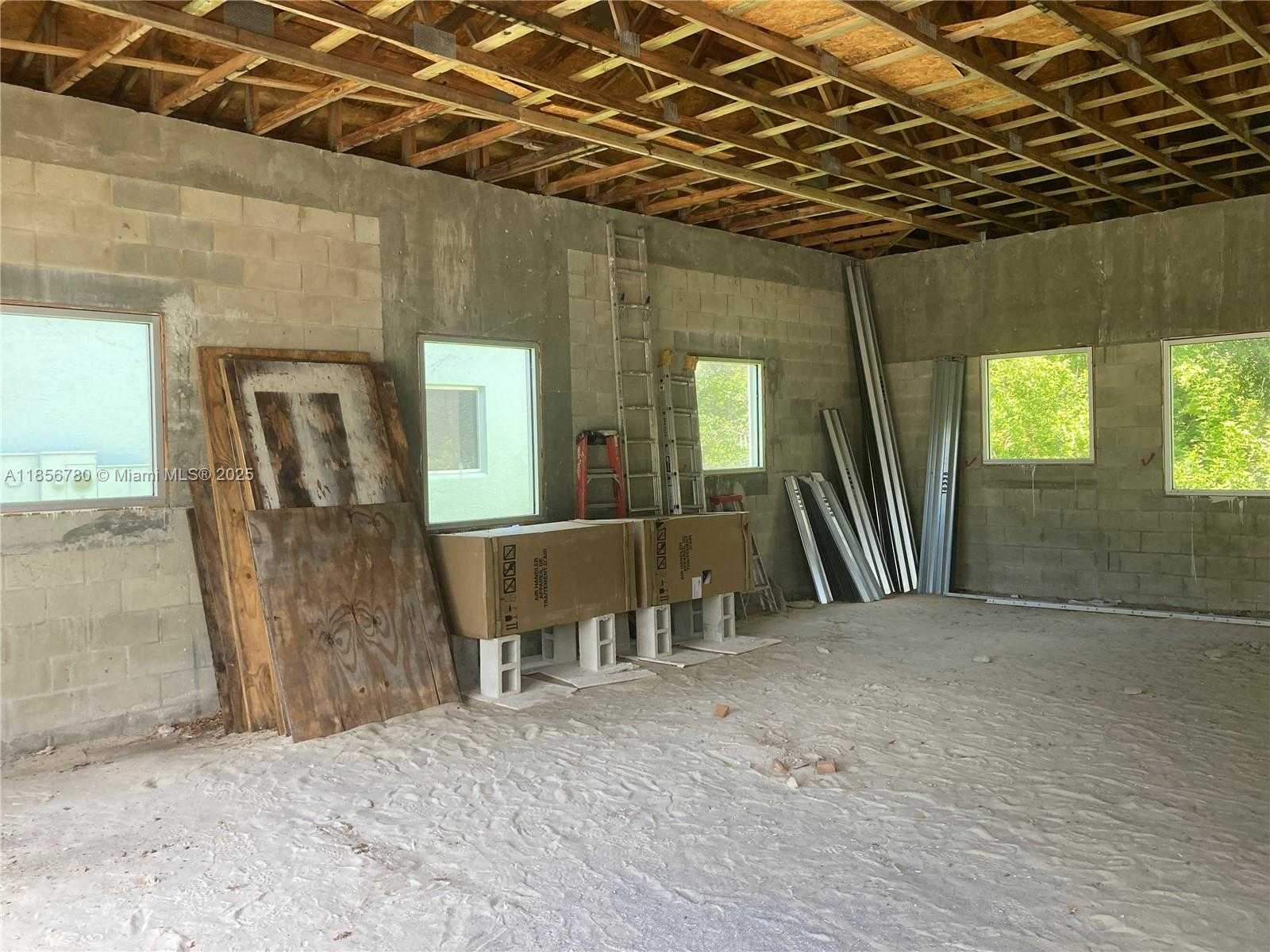 Small Image of 18336 MURDOCK CIRC, Port Charlotte Number 2