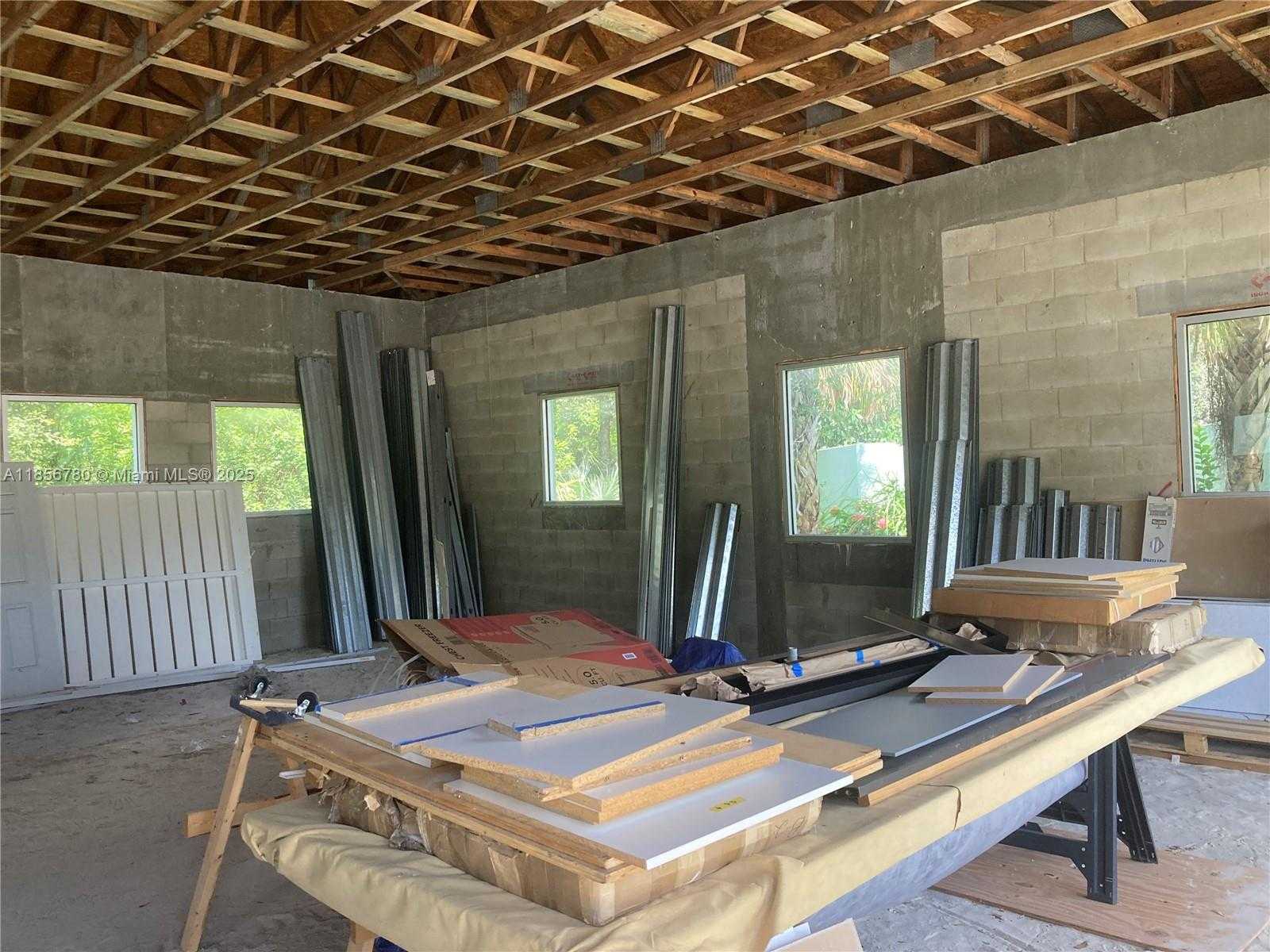 Small Image of 18336 MURDOCK CIRC, Port Charlotte Number 5