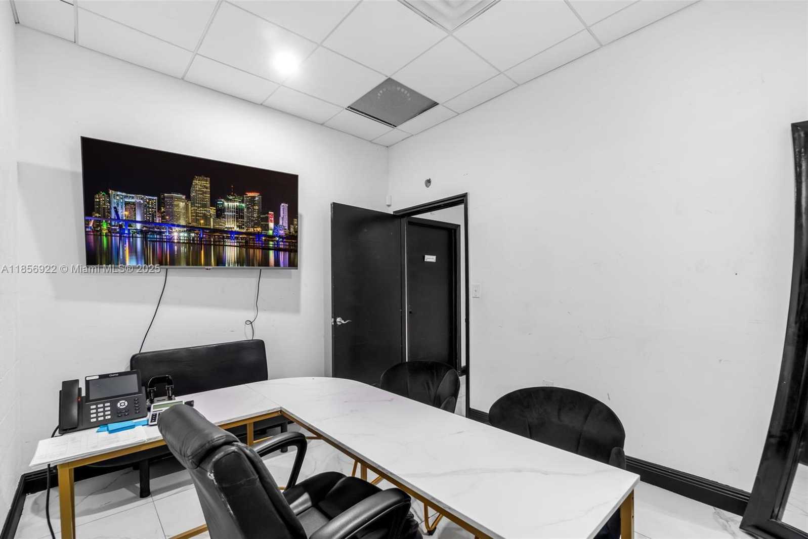 Small Image of 10650 SOUTH WEST 186TH ST #A, Cutler Bay Number 13